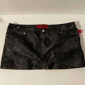 Tripp NYC Black Leopard Print Mini Skirt